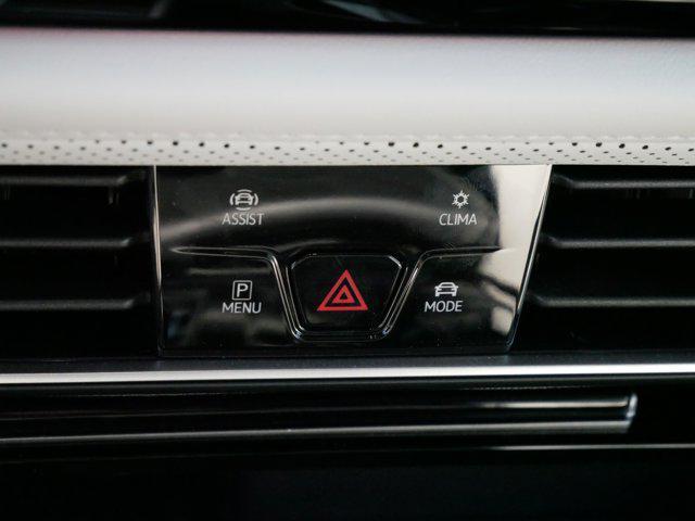 Photo of 2024 Silver Mist Metallic Volkswagen Atlas Cross Sport