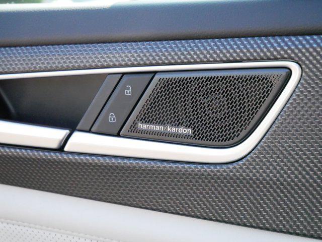 Photo of 2024 Silver Mist Metallic Volkswagen Atlas Cross Sport
