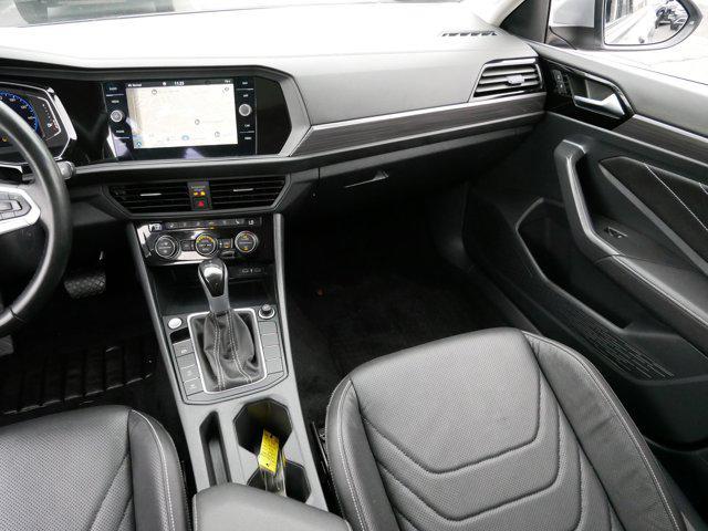 Photo of 2024 Pyrite Silver Metallic Volkswagen Jetta