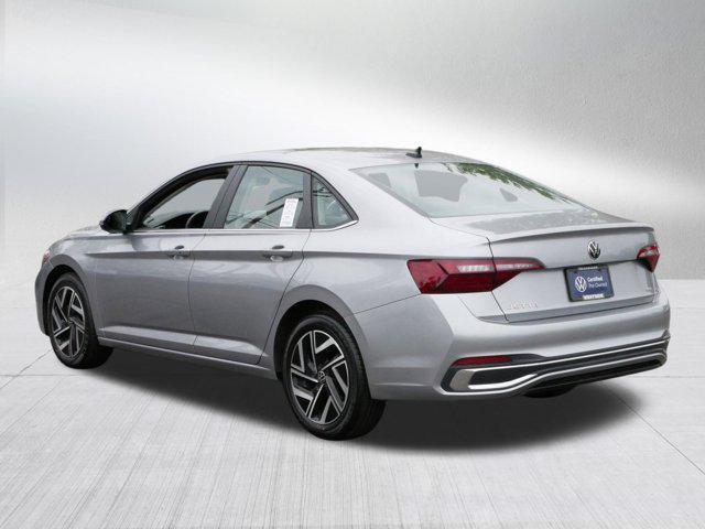 Photo of 2024 Pyrite Silver Metallic Volkswagen Jetta