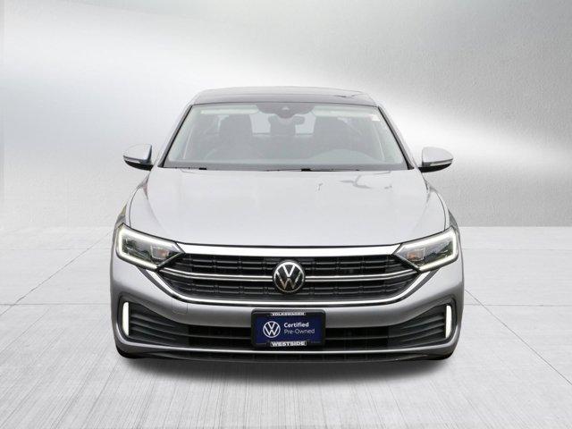 Photo of 2024 Pyrite Silver Metallic Volkswagen Jetta