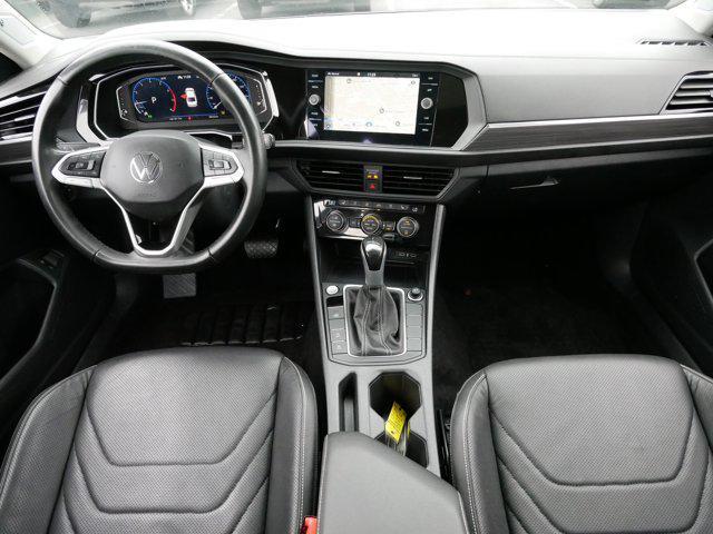 Photo of 2024 Pyrite Silver Metallic Volkswagen Jetta