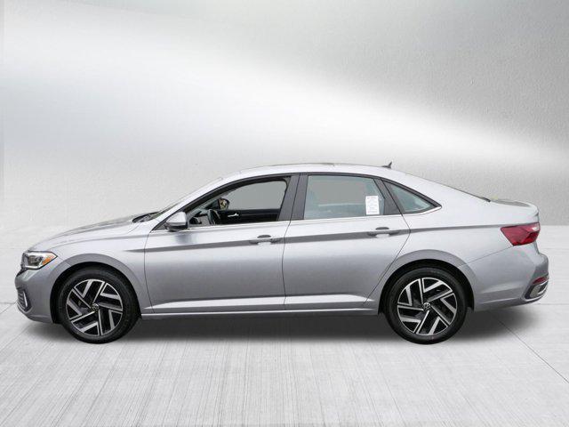 Photo of 2024 Pyrite Silver Metallic Volkswagen Jetta