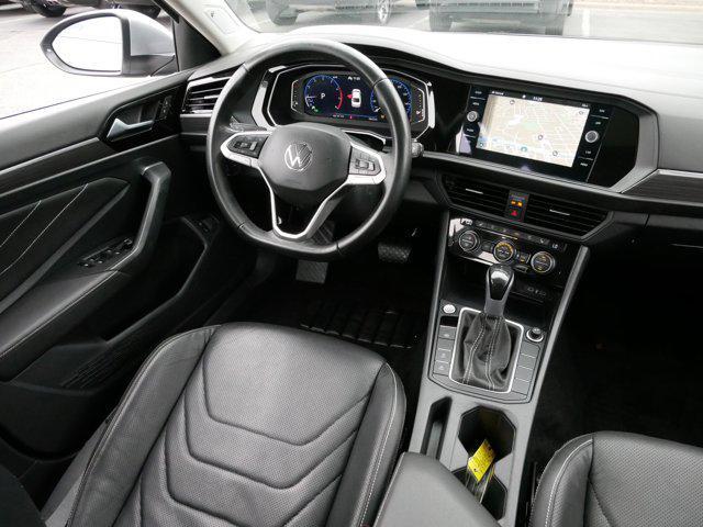 Photo of 2024 Pyrite Silver Metallic Volkswagen Jetta