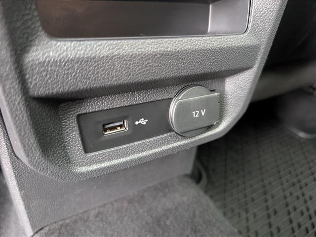 Photo of 2018 Deep Black Pearl Effect Volkswagen Tiguan