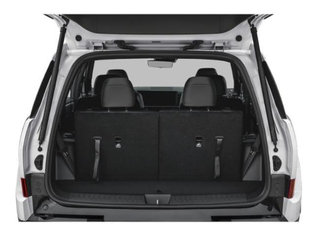 Photo of 2025 White Hyundai SANTA FE HEV