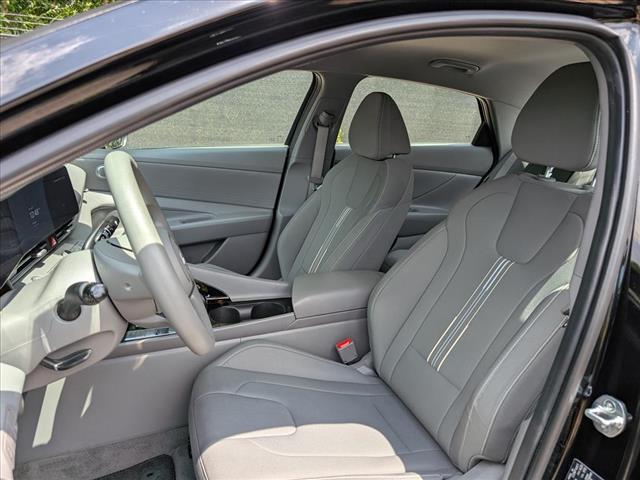 Photo of 2024 Black Abyss Hyundai ELANTRA HEV