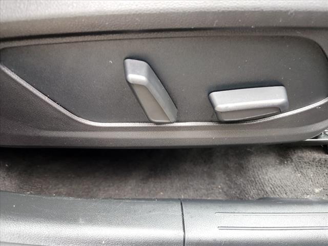 Photo of 2022 Silver Metallic Hyundai TUCSON