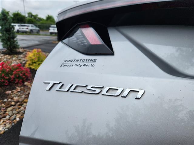 Photo of 2022 Silver Metallic Hyundai TUCSON