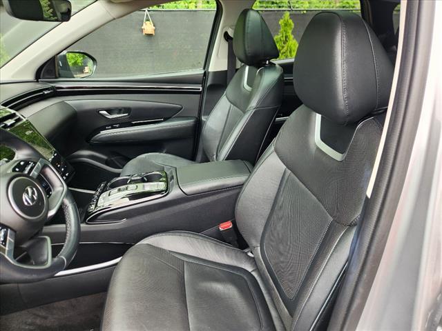 Photo of 2022 Silver Metallic Hyundai TUCSON