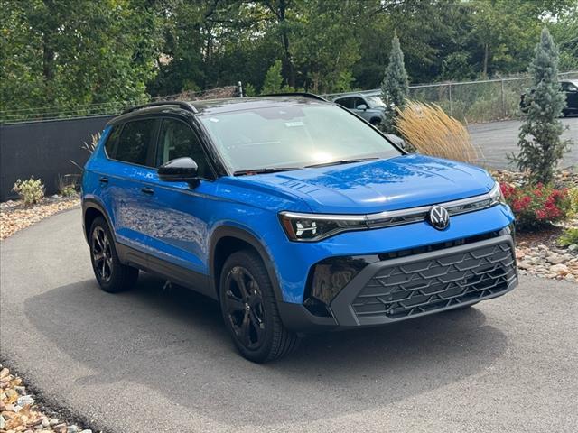 Photo of 2025 Cornflower Blue W/Black Roof Volkswagen Taos