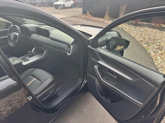 Photo of 2025 Jet Black Mica Mazda CX-70