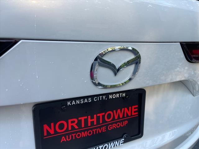 Photo of 2025 Rhodium White Premium Mazda CX-70