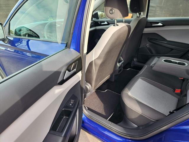 Photo of 2023 Blue Dusk Volkswagen Taos
