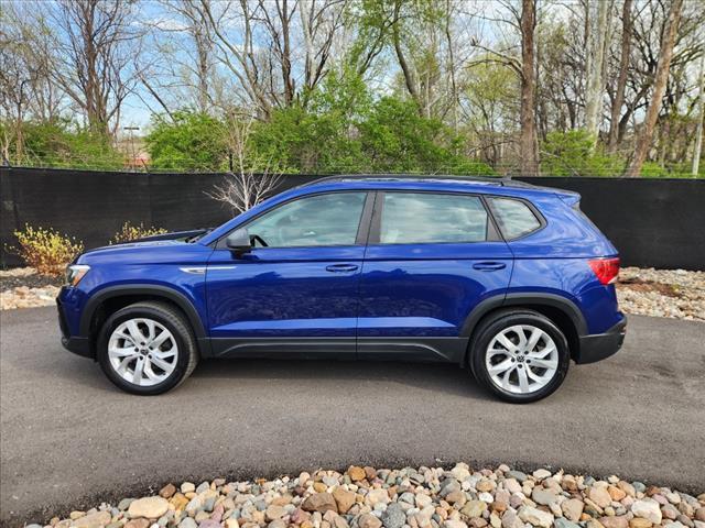 Photo of 2023 Blue Dusk Volkswagen Taos