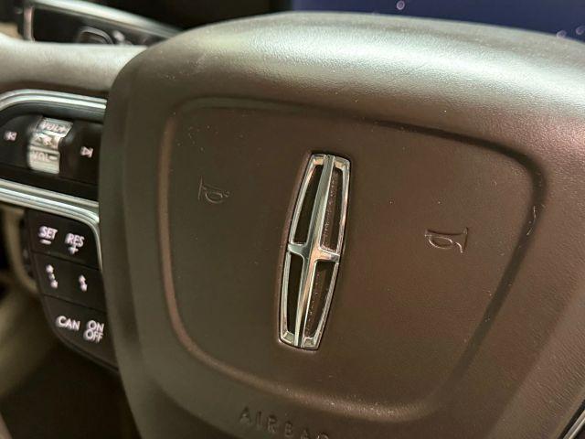 Photo of 2019 Mocha Lincoln Navigator