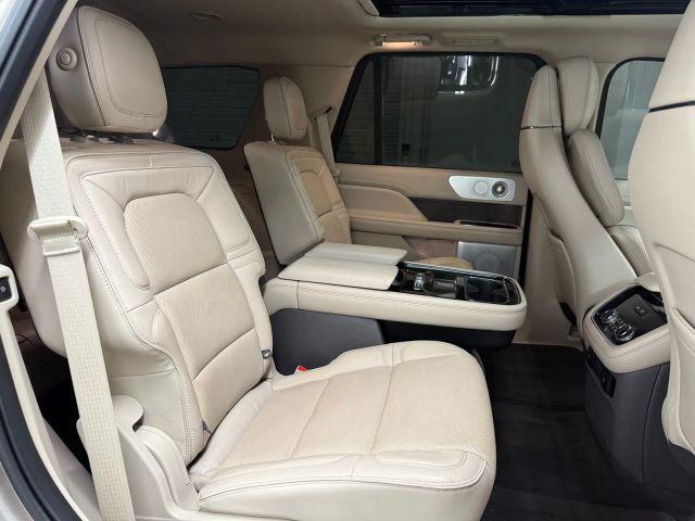 Photo of 2019 Mocha Lincoln Navigator
