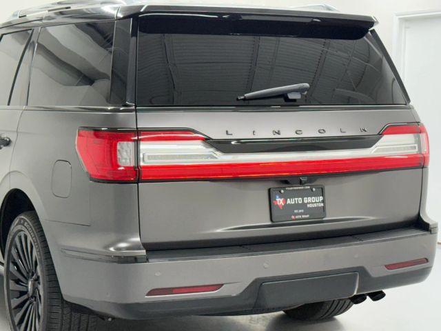 Photo of 2019 Mocha Lincoln Navigator