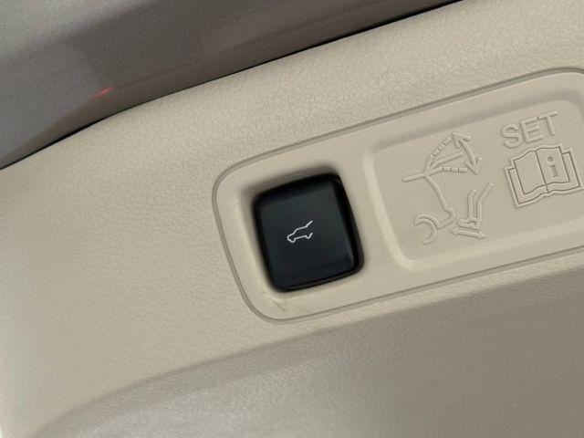 Photo of 2019 Mocha Lincoln Navigator