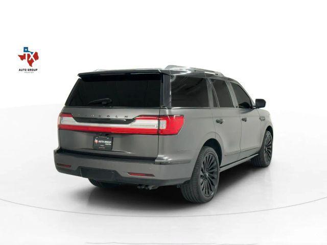 Photo of 2019 Mocha Lincoln Navigator
