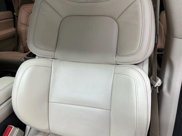 Photo of 2019 Mocha Lincoln Navigator