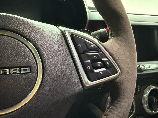 Photo of 2018 White Chevrolet Camaro