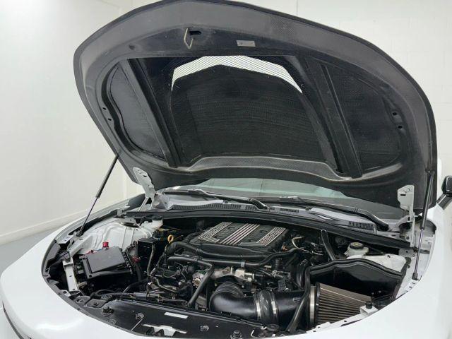 Photo of 2018 White Chevrolet Camaro