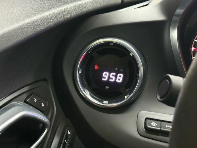 Photo of 2018 White Chevrolet Camaro