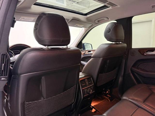 Photo of 2016 Black Mercedes-Benz GL-Class