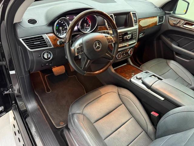 Photo of 2016 Black Mercedes-Benz GL-Class