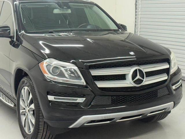 Photo of 2016 Black Mercedes-Benz GL-Class