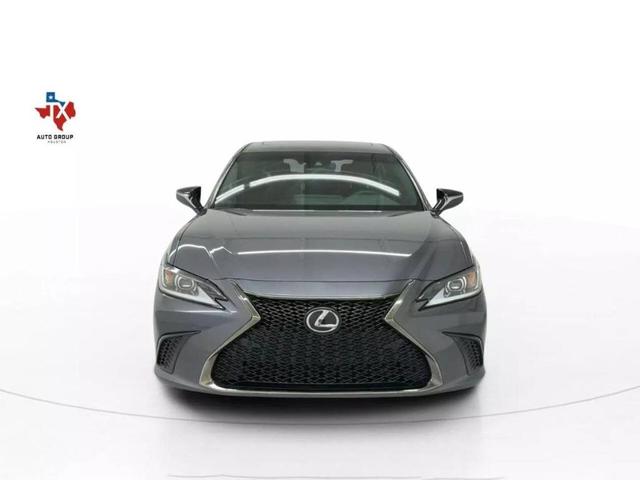 Photo of 2022 Gray Lexus ES 350