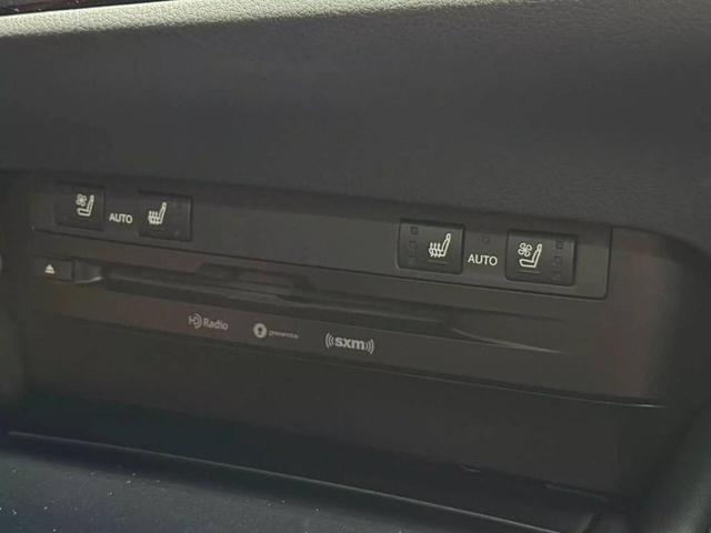 Photo of 2022 Gray Lexus ES 350
