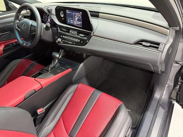Photo of 2022 Gray Lexus ES 350