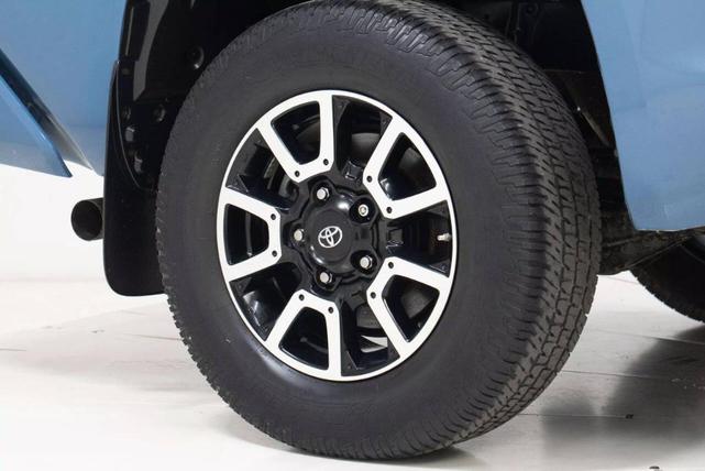 Photo of 2021 Blue Toyota Tundra