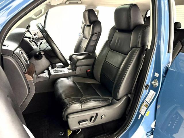 Photo of 2021 Blue Toyota Tundra