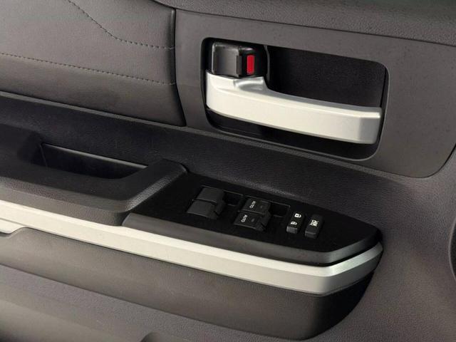 Photo of 2021 Blue Toyota Tundra