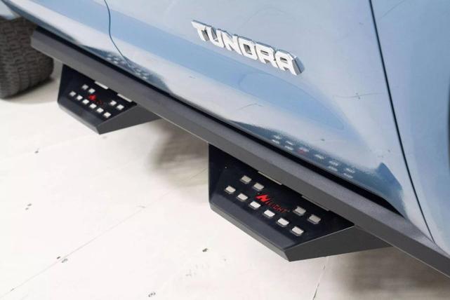 Photo of 2021 Blue Toyota Tundra