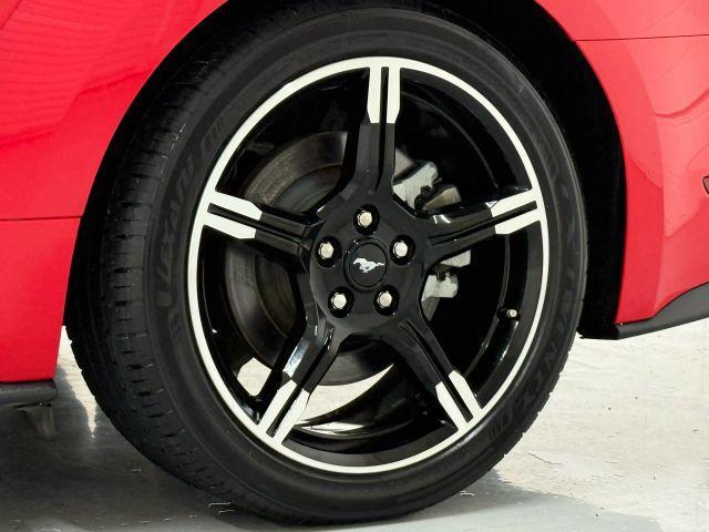 Photo of 2021 Red Ford Mustang