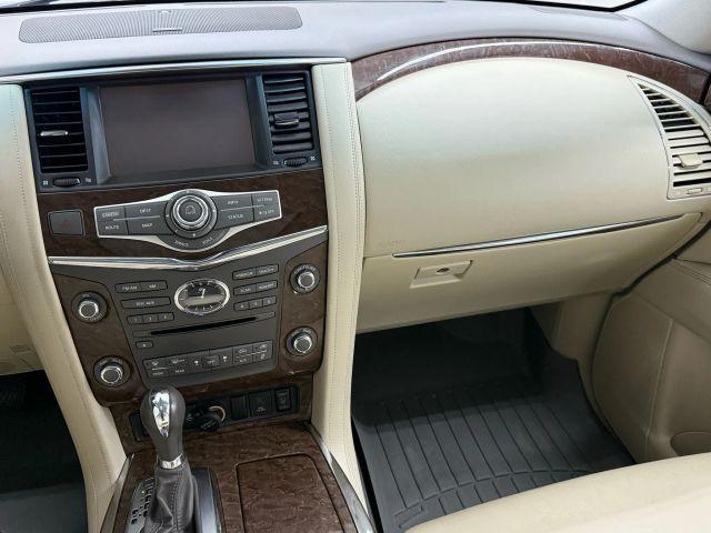 Photo of 2017 Graphite Shadow INFINITI QX80
