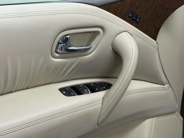 Photo of 2017 Graphite Shadow INFINITI QX80