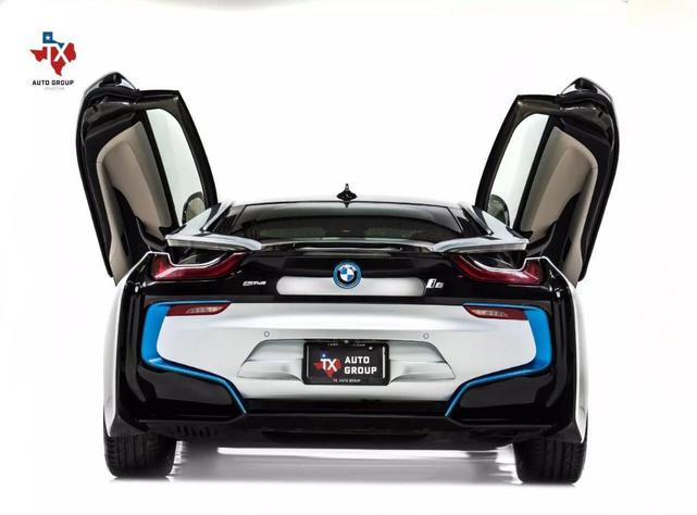 Photo of 2014 Silver BMW i8