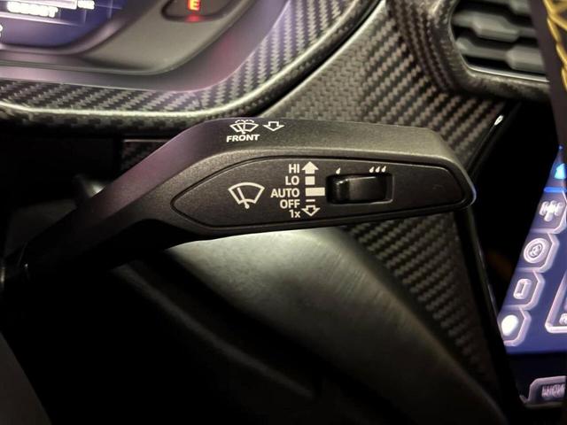 Photo of 2023 Gray Lamborghini Urus