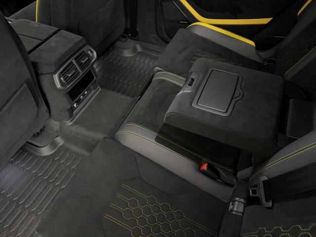 Photo of 2023 Gray Lamborghini Urus