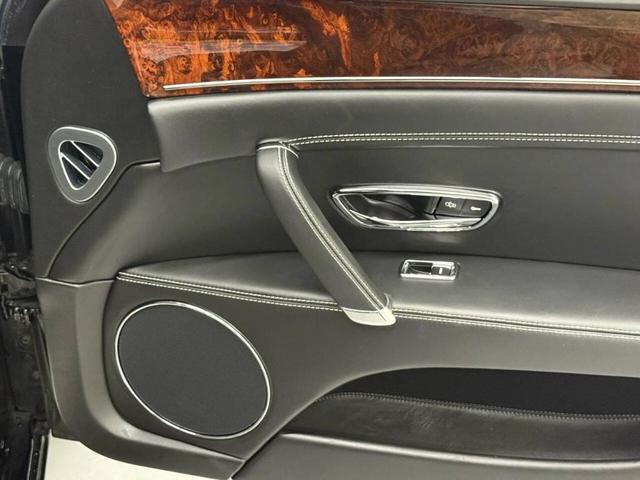 Photo of 2014 Black Bentley Flying Spur