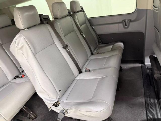 Photo of 2019 White Ford Transit-150
