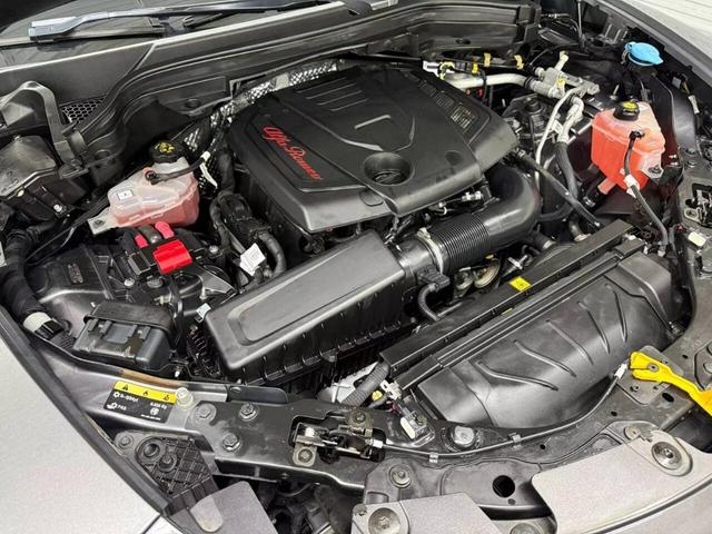 Photo of 2022 Gray Alfa Romeo Stelvio