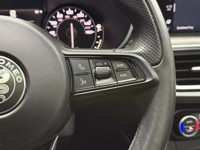 Photo of 2022 Gray Alfa Romeo Stelvio