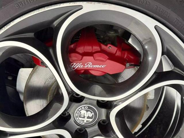 Photo of 2022 Gray Alfa Romeo Stelvio