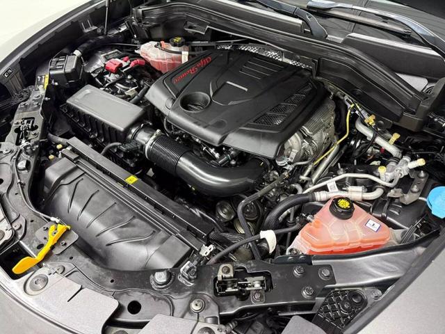 Photo of 2022 Gray Alfa Romeo Stelvio